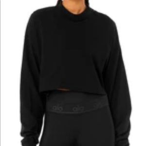 Alo Yoga long sleeve crop top